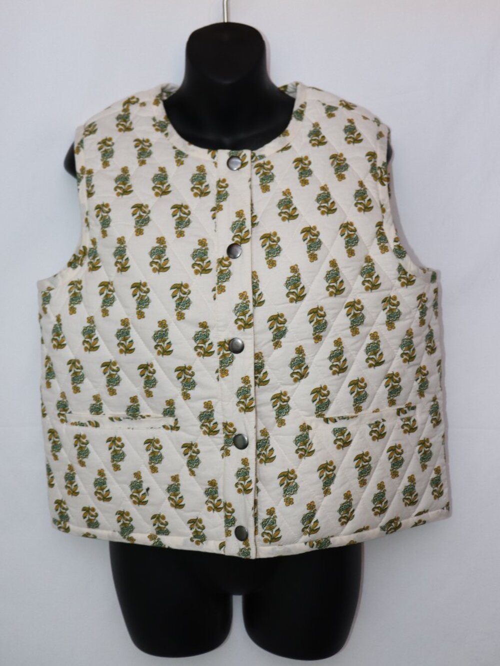 Lucky Brand Quilted Floral Vest – Size SP